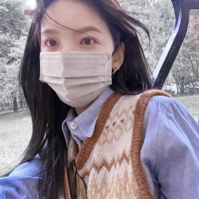 何日君能知我心